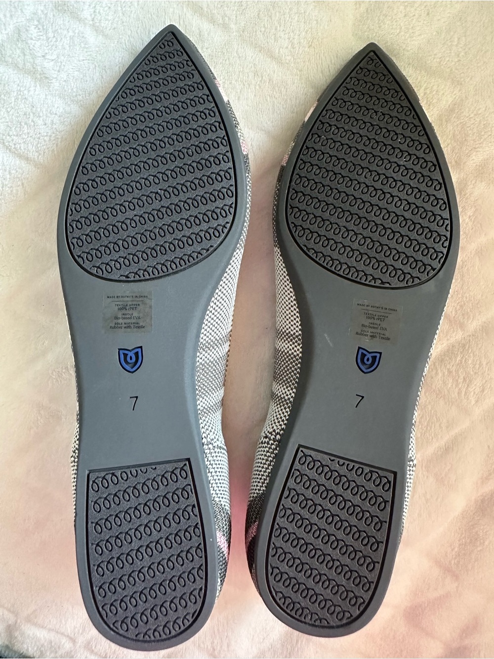 NWT Rothy’s pointed toe flats. Size 7. Gray Inverse Stripe. - Picture 3 of 5